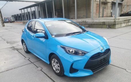 Toyota Yaris, 2020 год, 1 300 000 рублей, 9 фотография