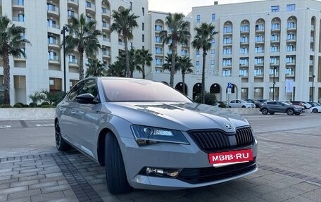 Skoda Superb III рестайлинг, 2019 год, 3 395 000 рублей, 4 фотография