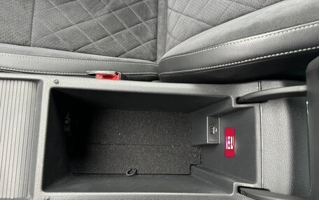 Skoda Superb III рестайлинг, 2019 год, 3 395 000 рублей, 19 фотография