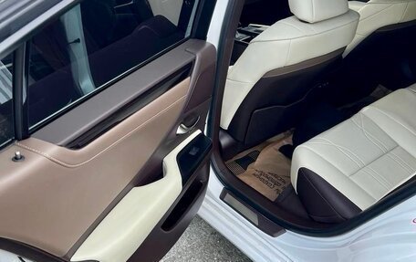 Lexus ES VII, 2019 год, 3 499 999 рублей, 14 фотография