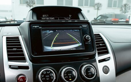 Mitsubishi Pajero Sport II рестайлинг, 2015 год, 1 795 000 рублей, 15 фотография