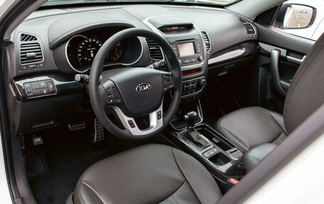 KIA Sorento II рестайлинг, 2014 год, 1 695 000 рублей, 13 фотография