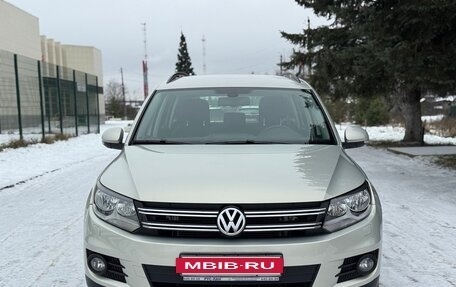 Volkswagen Tiguan I, 2013 год, 1 090 000 рублей, 2 фотография