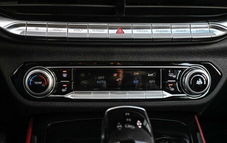 FAW Bestune T77, 2024 год, 2 090 000 рублей, 17 фотография