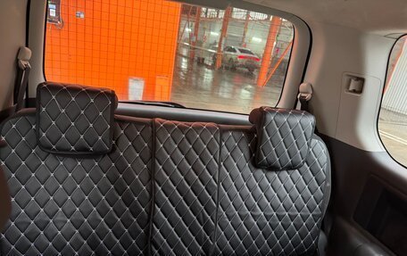 Toyota Noah III, 2008 год, 1 550 000 рублей, 11 фотография