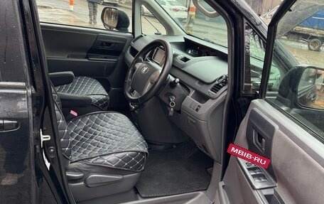 Toyota Noah III, 2008 год, 1 550 000 рублей, 7 фотография