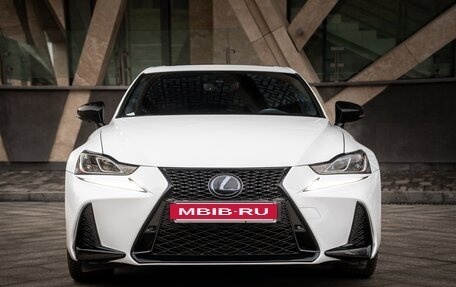 Lexus IS III, 2020 год, 3 800 000 рублей, 3 фотография