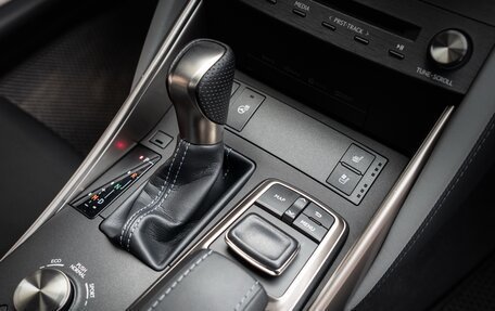 Lexus IS III, 2020 год, 3 800 000 рублей, 20 фотография