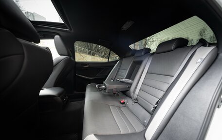 Lexus IS III, 2020 год, 3 800 000 рублей, 34 фотография