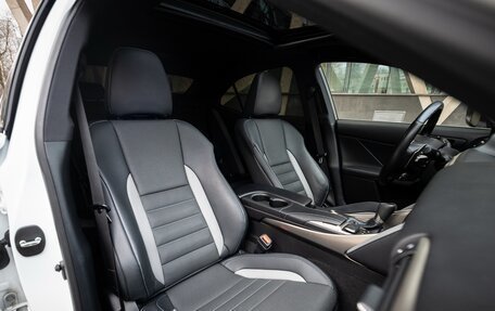 Lexus IS III, 2020 год, 3 800 000 рублей, 31 фотография