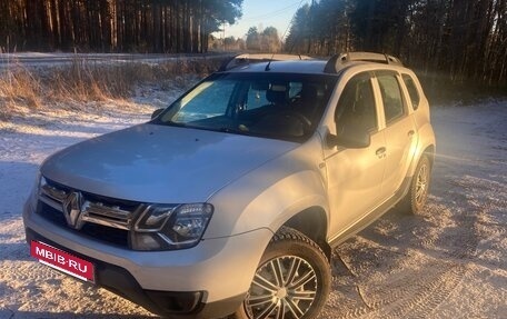 Renault Duster I рестайлинг, 2015 год, 999 000 рублей, 4 фотография