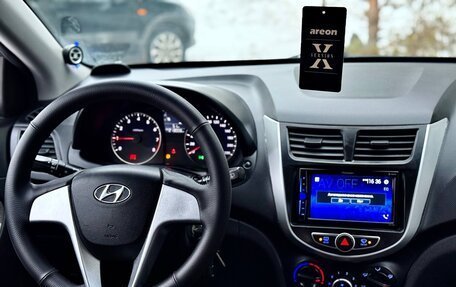 Hyundai Solaris II рестайлинг, 2011 год, 544 000 рублей, 7 фотография