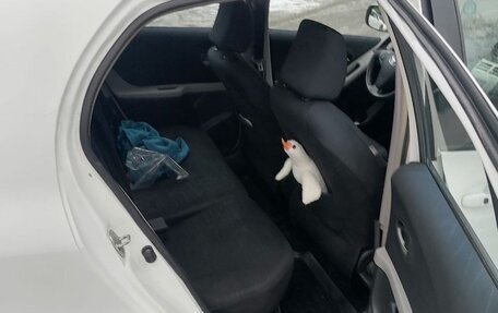 Toyota Yaris III рестайлинг, 2008 год, 700 000 рублей, 12 фотография