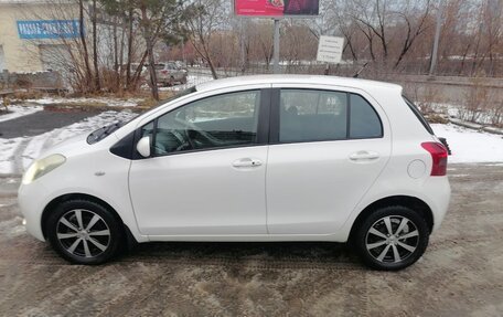 Toyota Yaris III рестайлинг, 2008 год, 700 000 рублей, 14 фотография