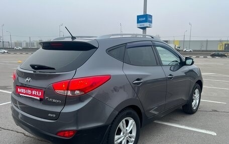 Hyundai Tucson III, 2013 год, 1 400 000 рублей, 4 фотография