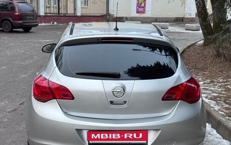 Opel Astra J, 2011 год, 650 000 рублей, 3 фотография