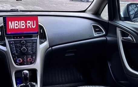 Opel Astra J, 2011 год, 650 000 рублей, 8 фотография