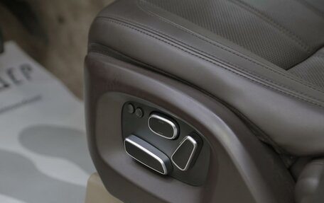 Land Rover Range Rover IV рестайлинг, 2014 год, 3 199 000 рублей, 14 фотография