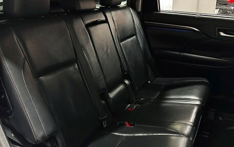 Toyota Highlander III, 2014 год, 3 197 000 рублей, 15 фотография