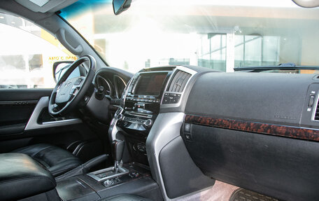 Toyota Land Cruiser 200, 2012 год, 3 498 000 рублей, 23 фотография