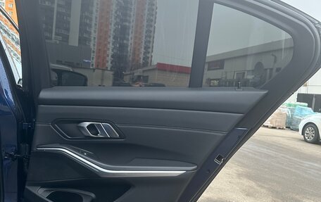 BMW 3 серия, 2019 год, 4 300 000 рублей, 25 фотография