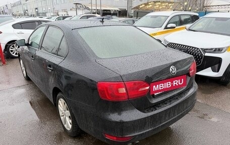 Volkswagen Jetta VI, 2013 год, 719 000 рублей, 4 фотография