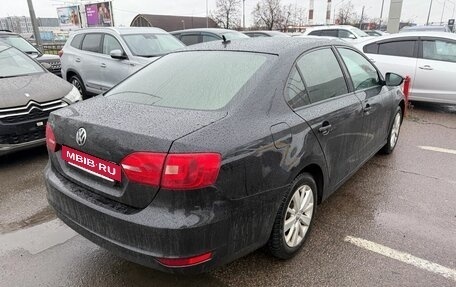 Volkswagen Jetta VI, 2013 год, 719 000 рублей, 3 фотография