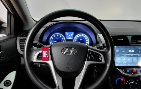 Hyundai Solaris II рестайлинг, 2011 год, 488 000 рублей, 11 фотография