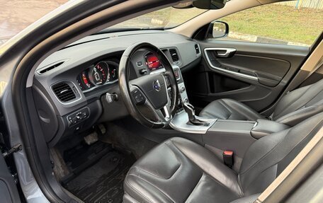 Volvo S60 Cross Country, 2018 год, 2 450 000 рублей, 1 фотография