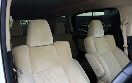 Toyota Alphard III, 2019 год, 4 299 000 рублей, 17 фотография