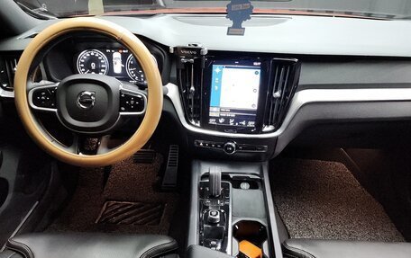 Volvo S60 III, 2022 год, 4 250 002 рублей, 8 фотография