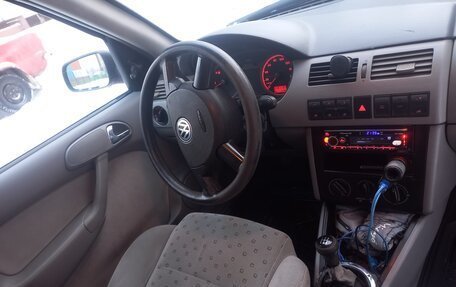 Volkswagen Pointer, 2004 год, 200 000 рублей, 7 фотография