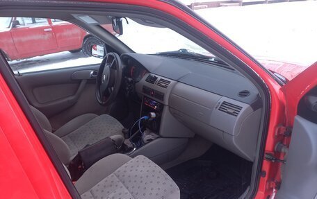 Volkswagen Pointer, 2004 год, 200 000 рублей, 6 фотография