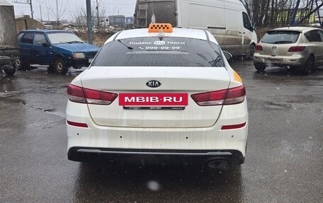 KIA Optima IV, 2019 год, 1 000 000 рублей, 3 фотография