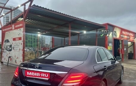 Mercedes-Benz E-Класс, 2017 год, 2 800 000 рублей, 4 фотография