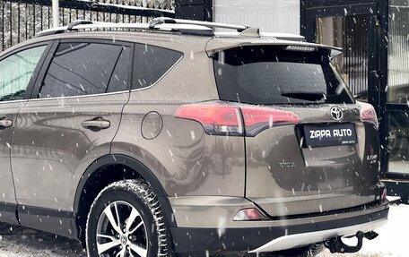 Toyota RAV4, 2018 год, 2 659 000 рублей, 7 фотография