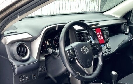 Toyota RAV4, 2018 год, 2 659 000 рублей, 8 фотография