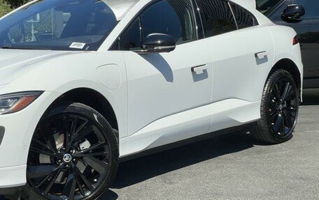 Jaguar I-Pace I, 2024 год, 9 993 000 рублей, 2 фотография