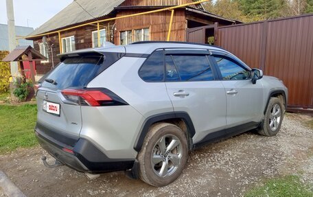 Toyota RAV4, 2020 год, 3 600 000 рублей, 3 фотография