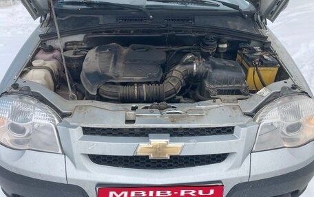 Chevrolet Niva I рестайлинг, 2015 год, 360 000 рублей, 10 фотография