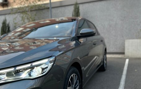 Geely Emgrand, 2024 год, 1 700 000 рублей, 3 фотография