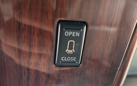 Nissan Armada II, 2004 год, 1 500 000 рублей, 9 фотография