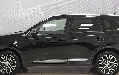 Mitsubishi Outlander III рестайлинг 3, 2015 год, 1 749 000 рублей, 6 фотография