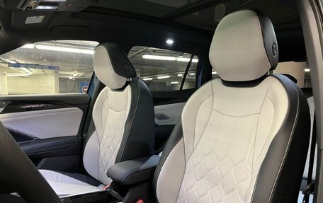 Volkswagen Tiguan, 2025 год, 5 709 000 рублей, 16 фотография