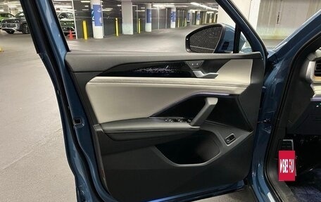 Volkswagen Tiguan, 2025 год, 5 709 000 рублей, 15 фотография