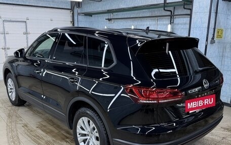 Volkswagen Touareg III, 2018 год, 4 000 000 рублей, 4 фотография