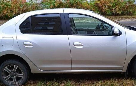 Renault Logan II, 2014 год, 750 000 рублей, 3 фотография