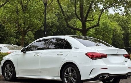 Mercedes-Benz A-Класс, 2023 год, 2 350 000 рублей, 7 фотография