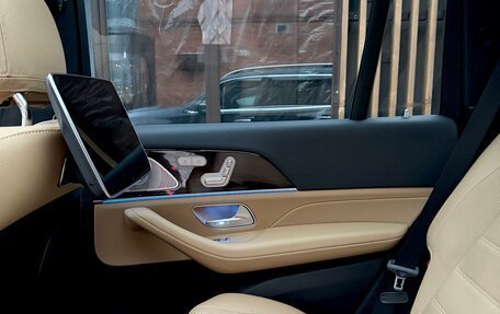 Mercedes-Benz GLS, 2023 год, 15 000 000 рублей, 12 фотография