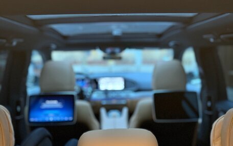 Mercedes-Benz GLS, 2023 год, 15 000 000 рублей, 16 фотография